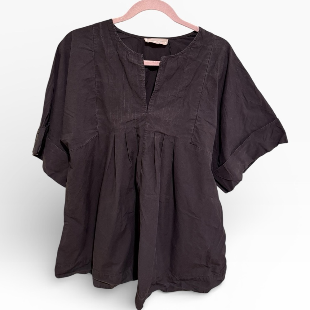 Everlane Black Pleated V-Neck Short Sleeve Blouse